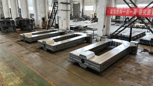 轧机牌坊这类大型铸钢件，河南大型铸钢厂腾飞铸钢是怎么保证内部质量的？